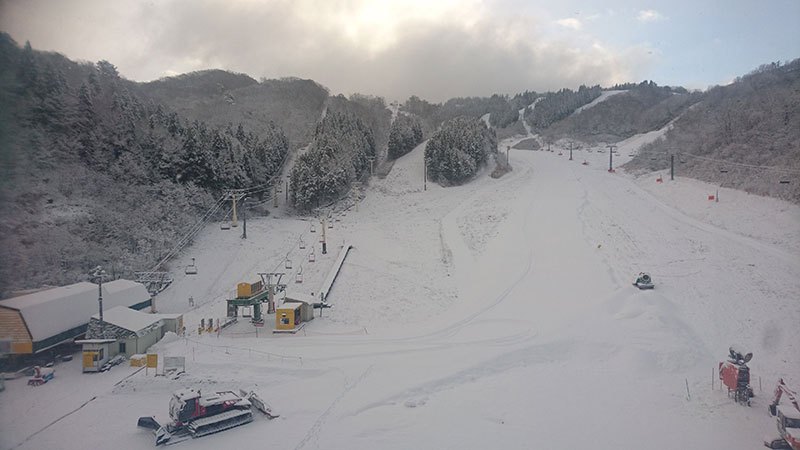 WhitePIA宿舍窗外雪景
