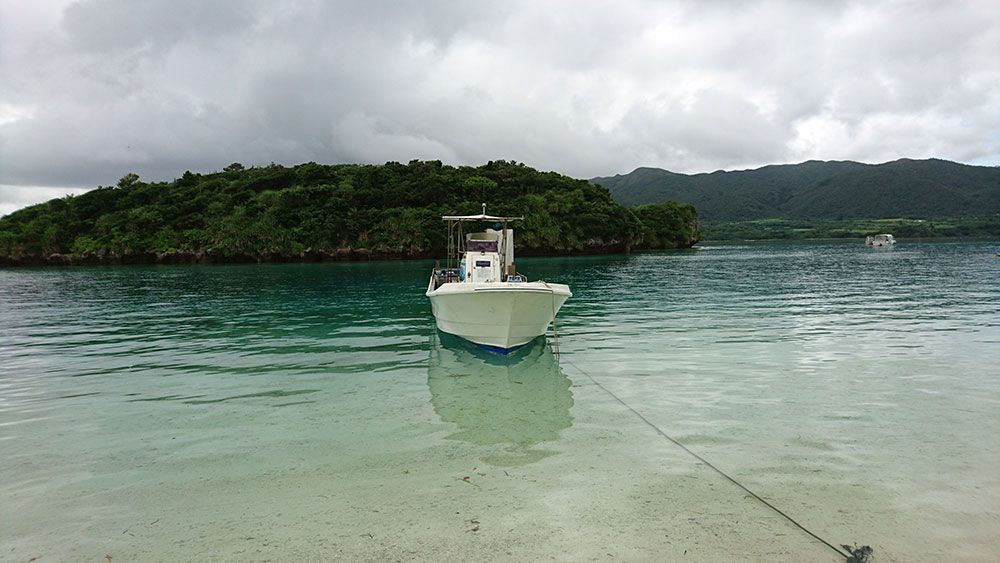 石垣島川平灣海景 陰天也清澈的藍色海水